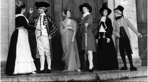 r&eacute;v&eacute;rences : Exemples de costumes r&eacute;volutionnaires d'apr&egrave;s gravure